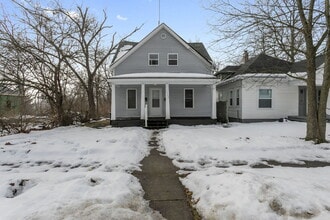 Building Photo - 1308 Kinyon St