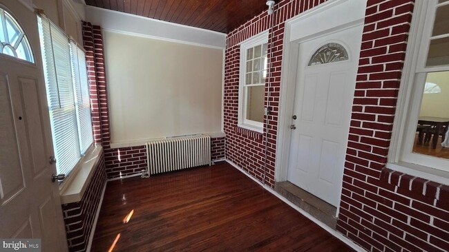 Foto del edificio - 5725 N Lawrence St