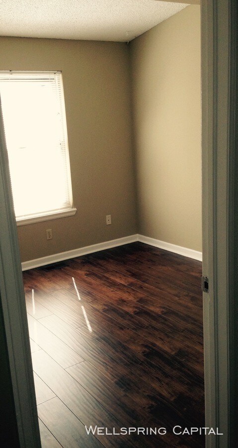 Foto del edificio - 8164 Washington St