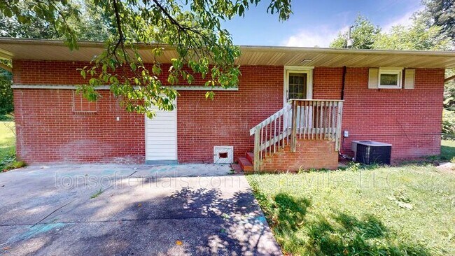 Building Photo - 535 Nicholson Creek Rd