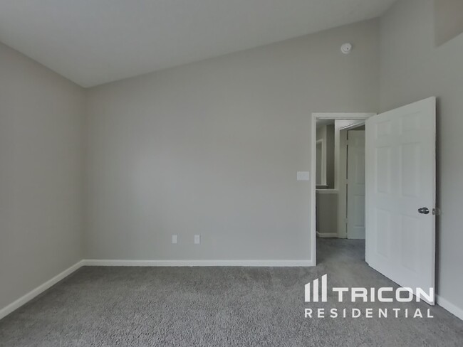 Building Photo - 5453 Adina Ct