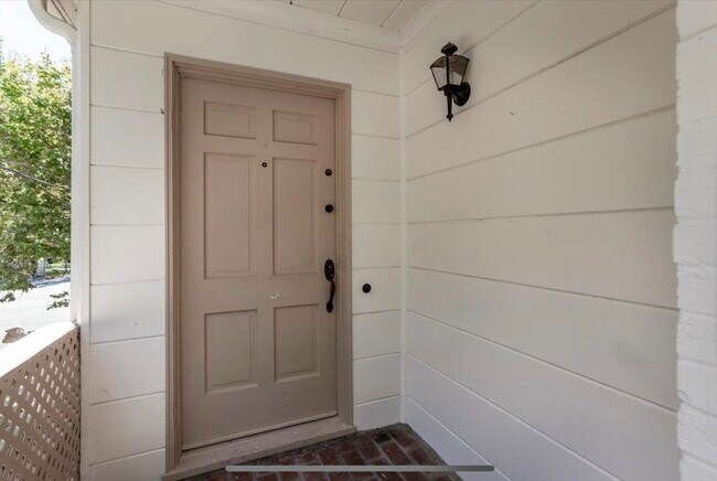 Foto del edificio - 911 Myrtle St