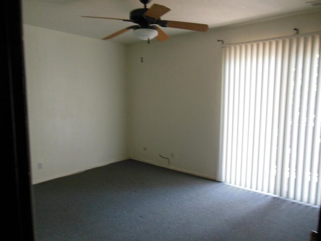 Bedroom - 11600 Candelaria Rd NE