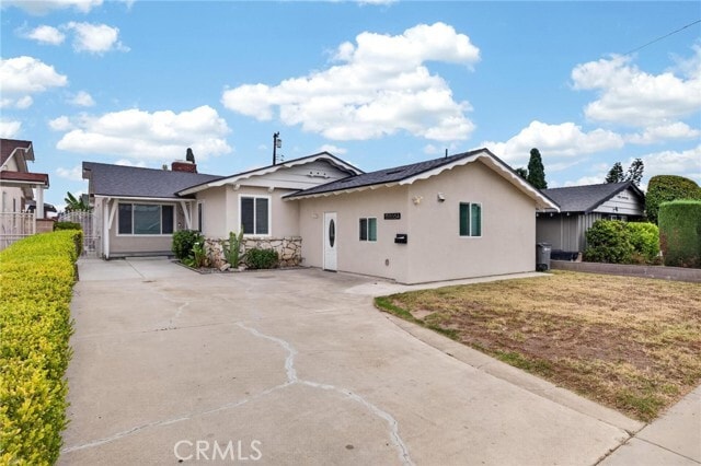 Building Photo - 13808 S Catalina Ave