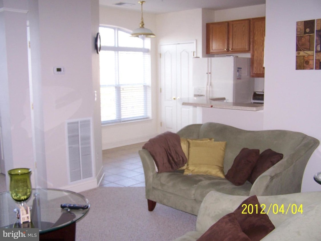 2120 Troon Overlook Unit J202, Woodstock, MD 21163 Room for Rent in