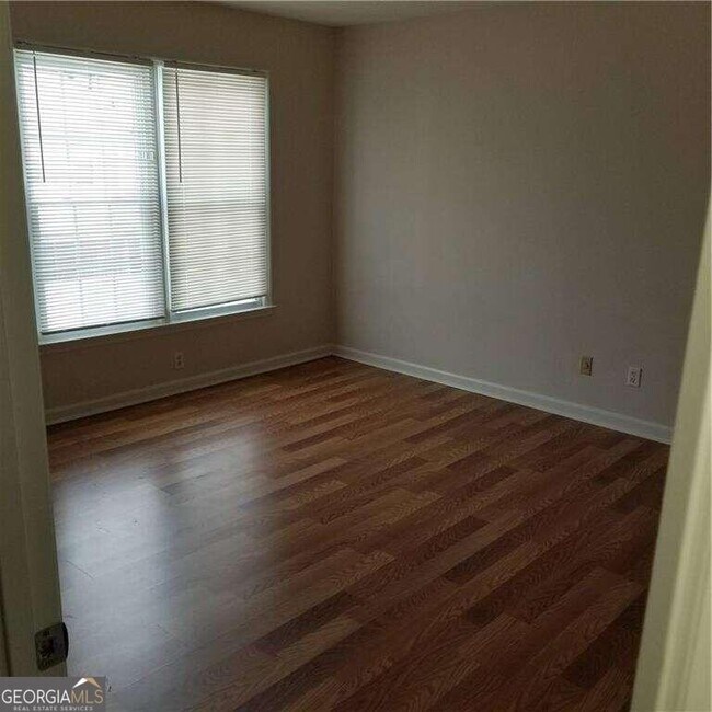 Building Photo - 206 Mill Creek Pl