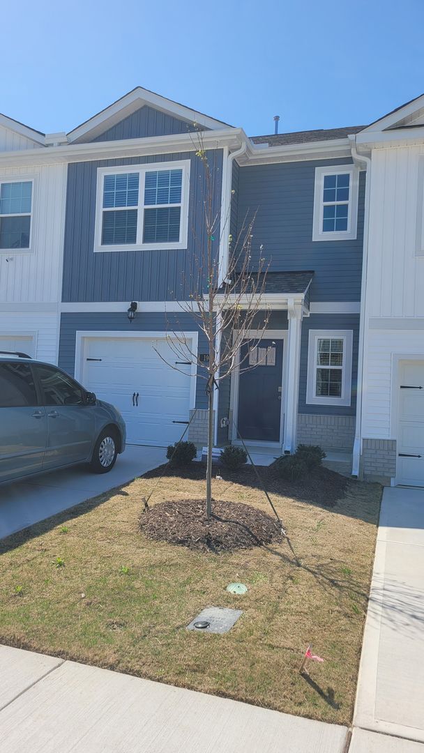 Building Photo - 19 Virgo Dr