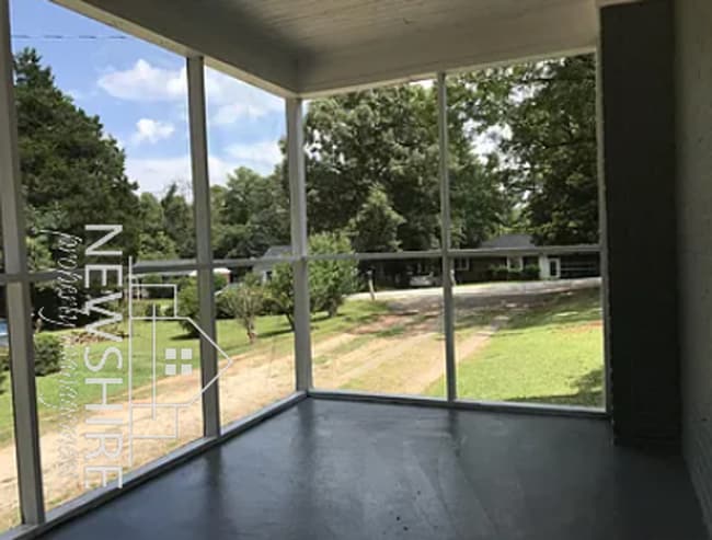 Photo - 11 Ridgeway Dr House