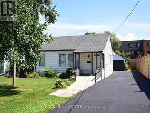 Building Photo - 15 Eastern Ave