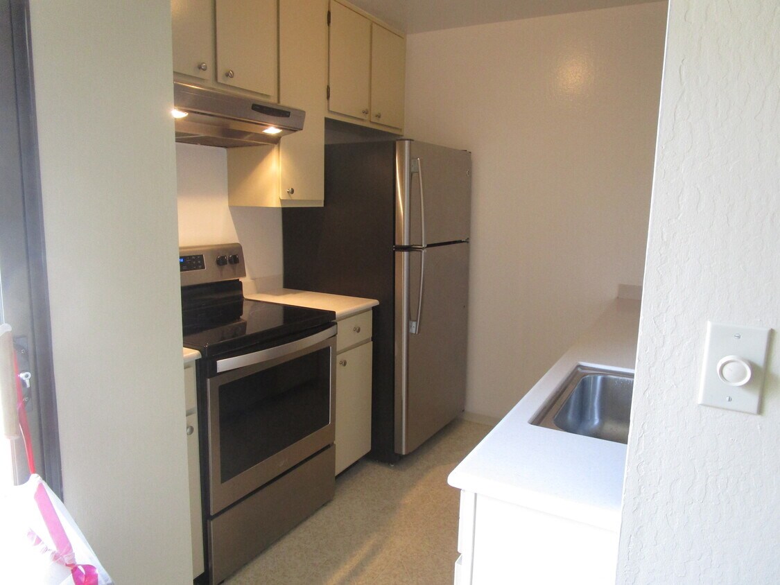 838 Highland Ave Unit 4, San Mateo, CA 94401 Apartments in San Mateo