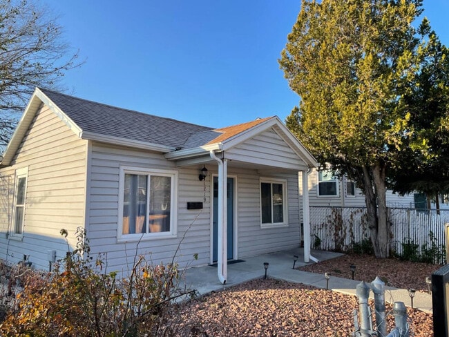 Foto del edificio - 1219 W 500 S