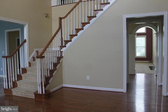 Building Photo - 6110 Holter Rd