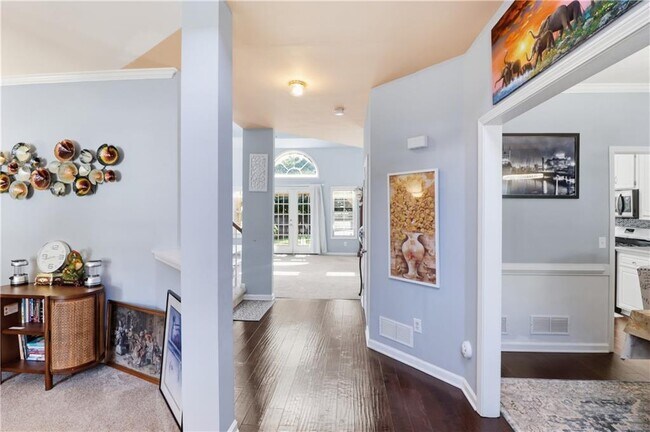 Building Photo - 108 Township Ct