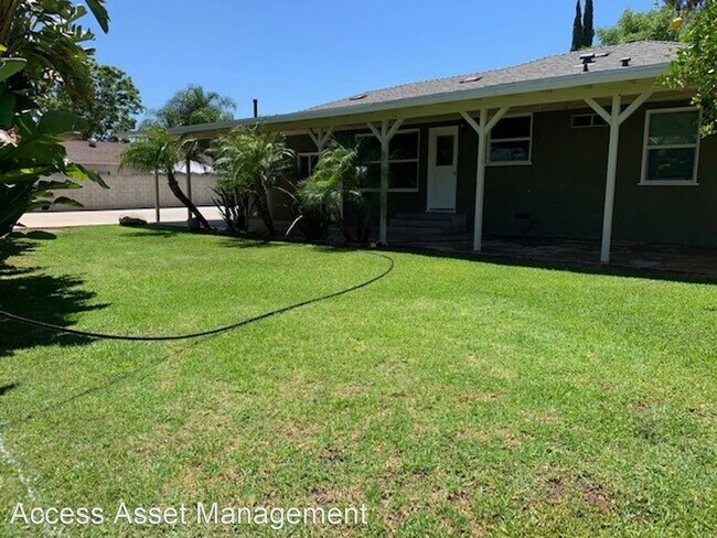 Building Photo - 3 br, 1 bath House - 5057 Foothill Avenue