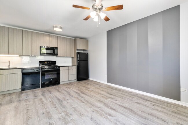 Foto del edificio - 4875 N Magnolia Ave