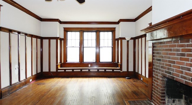 Foto del edificio - 1497 Court Ave
