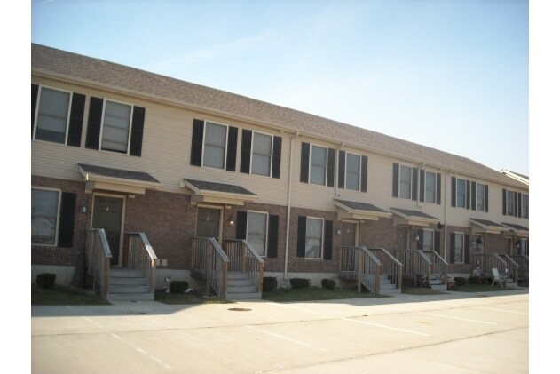 Foto del edificio - Chatham Townhomes
