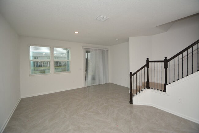 Building Photo - 344 Redbud Rd