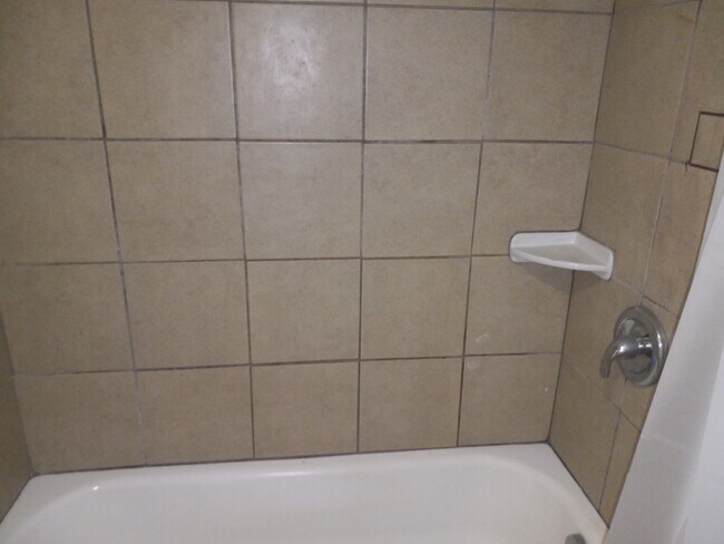 Foto del edificio - 4865 River Rd