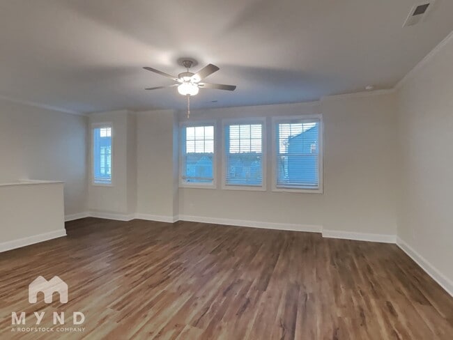 Building Photo - 7000 Point Bar Pl