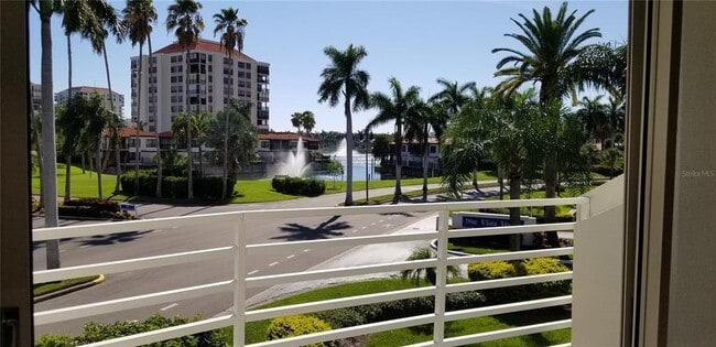 Building Photo - 6047 Bahia Del Mar Blvd S