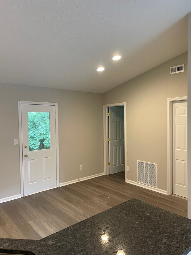 Foto del edificio - 10750 N Park Ave