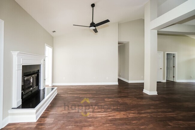 Foto del edificio - 4 bedroom 2 bath in Wescott of Summerville