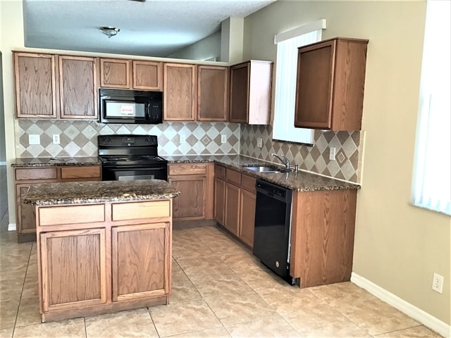 Building Photo - 5039 Adair Oak Dr