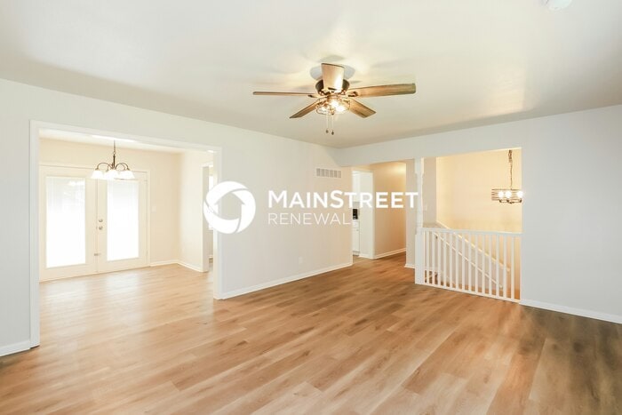 Foto principal - 3 Bedroom Pet-Friendly Home in KANSAS CITY...