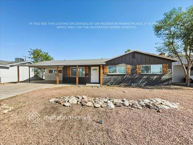 Building Photo - 3136 W Cactus Rd