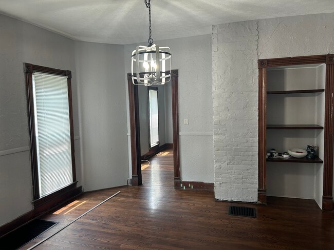 Foto del edificio - 921 N Hamilton Ave