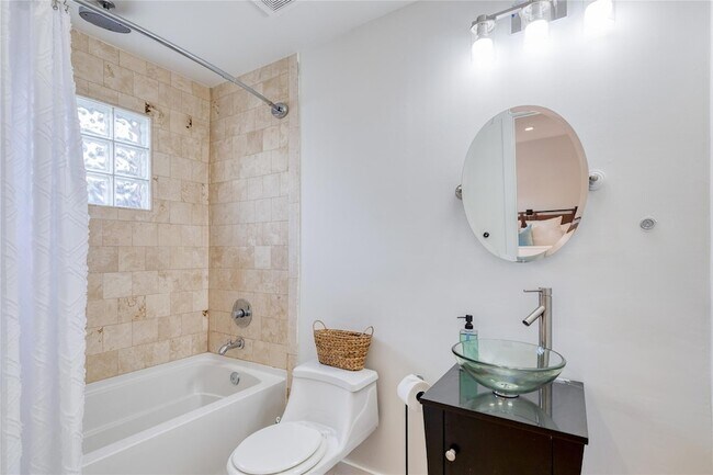 Foto del edificio - 2526 Durwood St