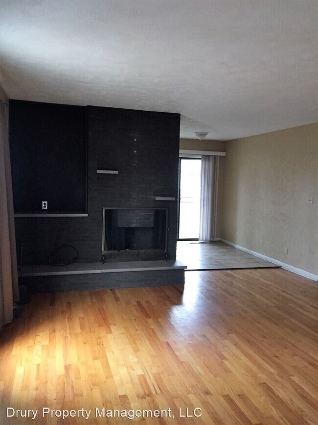 Building Photo - 2 br, 2 bath House - 305 W Kingsbury St