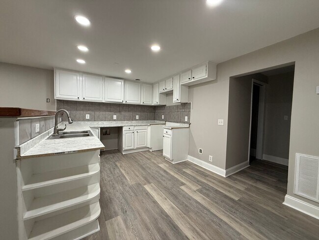 Foto del edificio - Old Tusculum Rd Apartments