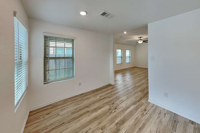 Building Photo - 18727 Faustina Way