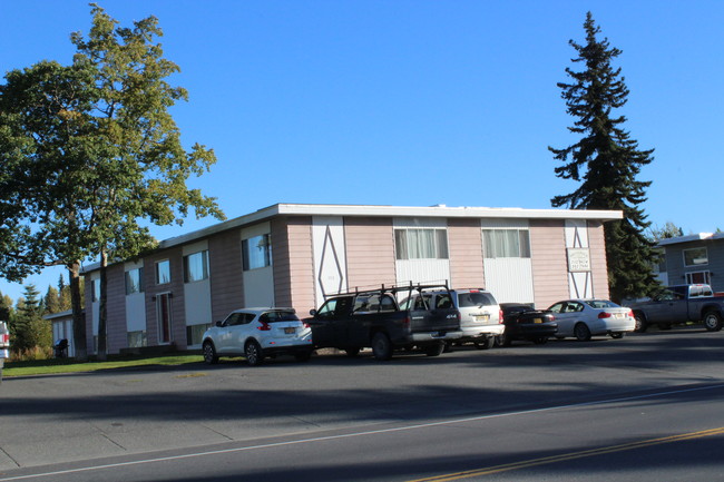 Building Photo - Brunswick Apartments