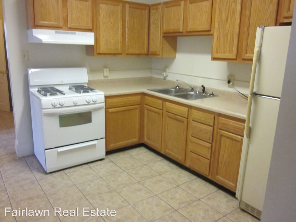 Primary Photo - 206 W Washington St