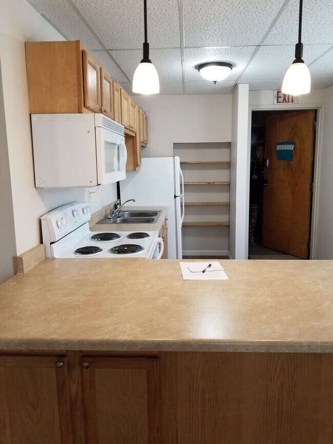 Foto del edificio - 410 W Webster St