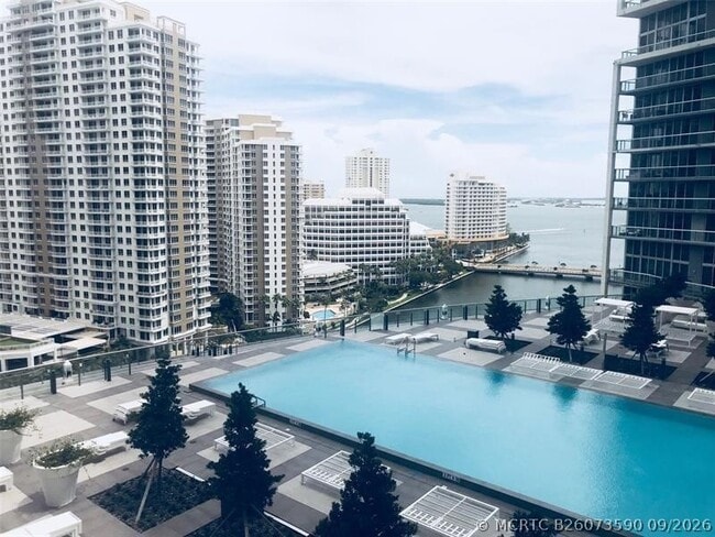 Building Photo - 465 Brickell Ave