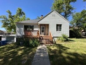 Building Photo - 33 Sylvia Dr