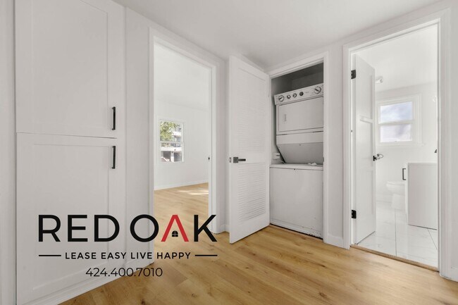Foto del edificio - ~1 Month FREE~ Redone, Incredible Three Be...