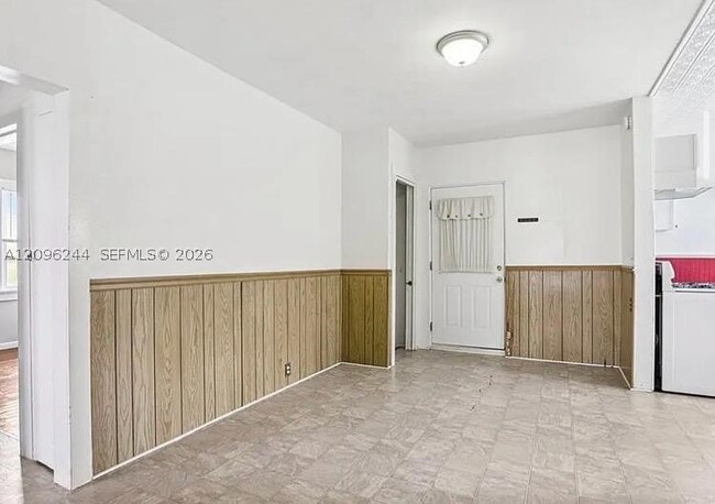 Building Photo - 17440 IL-127