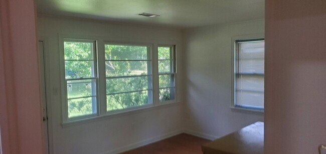 Foto del edificio - 810 W 16th Ave