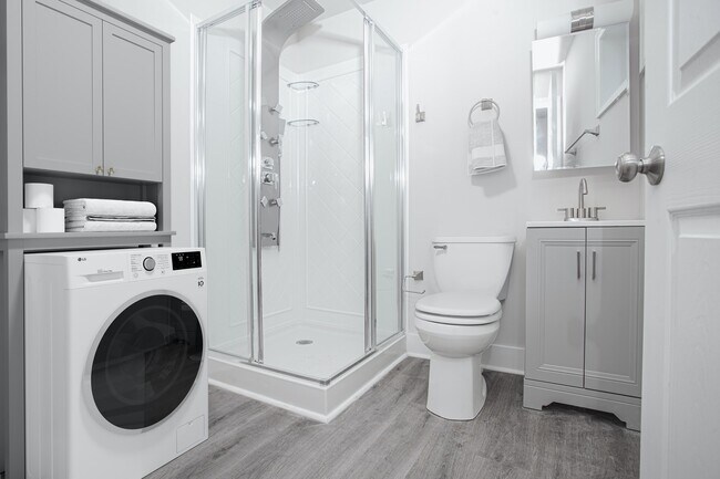 Foto del edificio - 6051 North Norwood Street, Unit 1