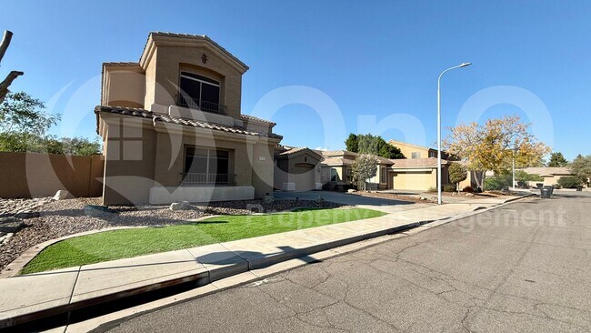 Building Photo - 3930 S Emerson St