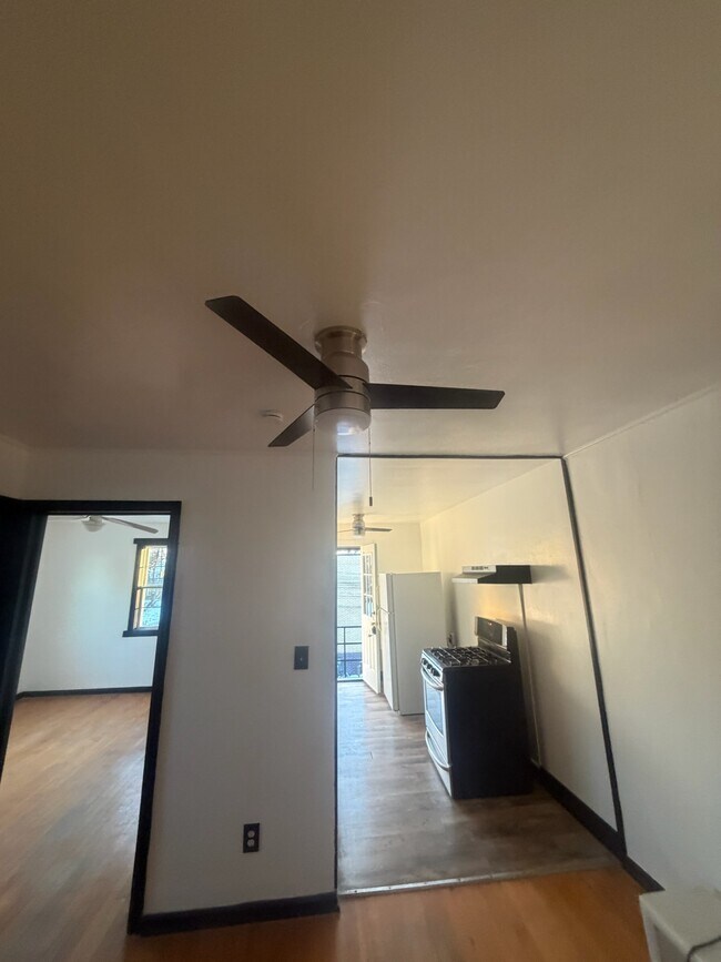 Foto del edificio - 1465 W 7th Ave