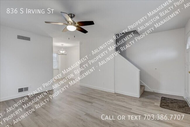 Foto del edificio - 836 S Irving St