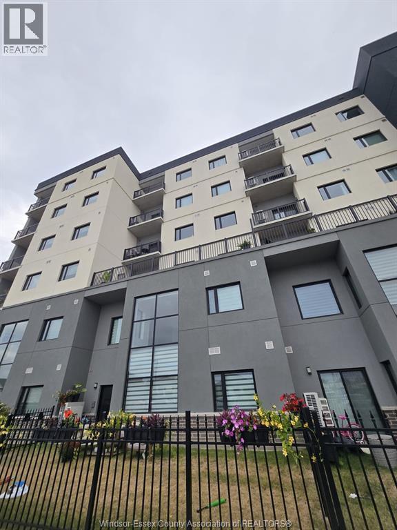 Photo du bâtiment - 4300 Laurier Pkwy