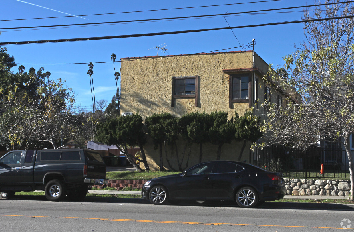 Foto del edificio - 621 San Pascual Ave