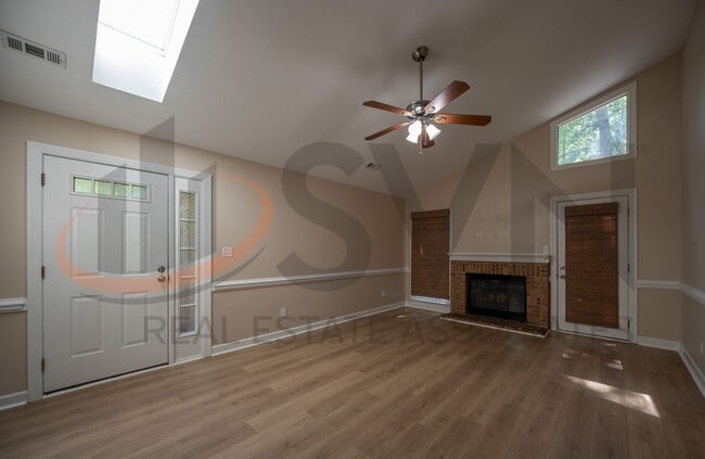 Building Photo - 5500 Fortunes Ridge Dr
